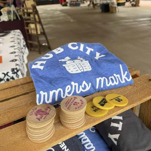 Volunteer at the Market 