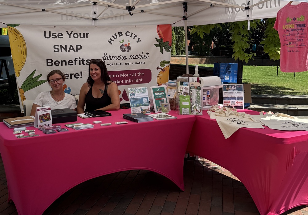 Hub City Farmers' Market: Sundays on Morgan Square
